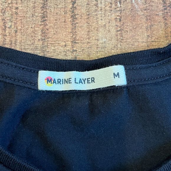 Marine Layer Black T-Shirt Short Sleeves Medium Bee Embroidered - Picture 3 of 6